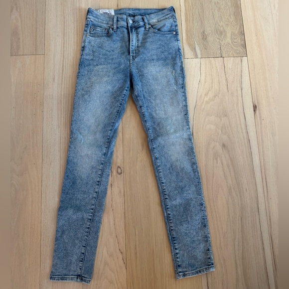 H&M Skinny Coupe Moulante Jeans Light to Medium Wash Size 31/32 - Picture 1 of 5